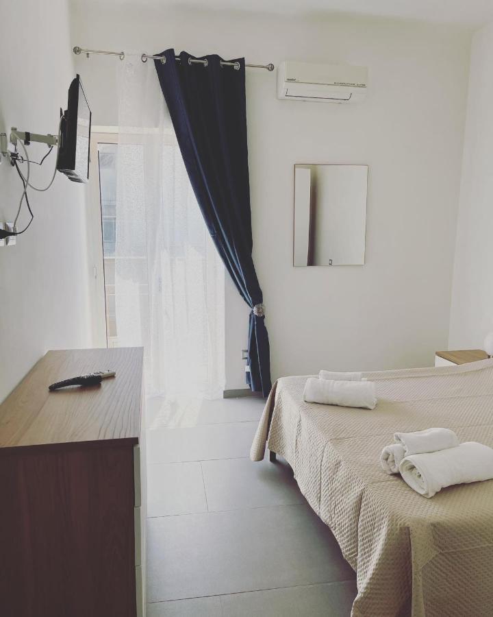 Le Zagare Bed & Breakfast Palagiano Exterior photo